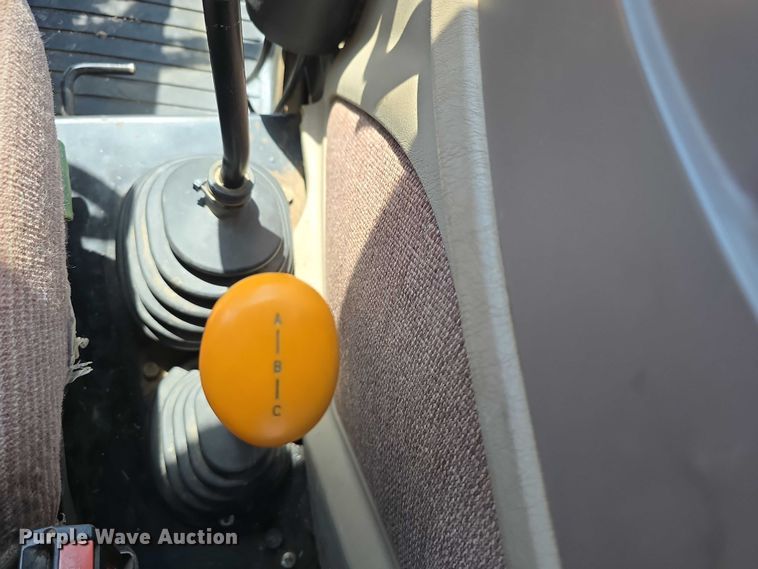 image for item DR3775 2013 John Deere 6115D MFWD tractor