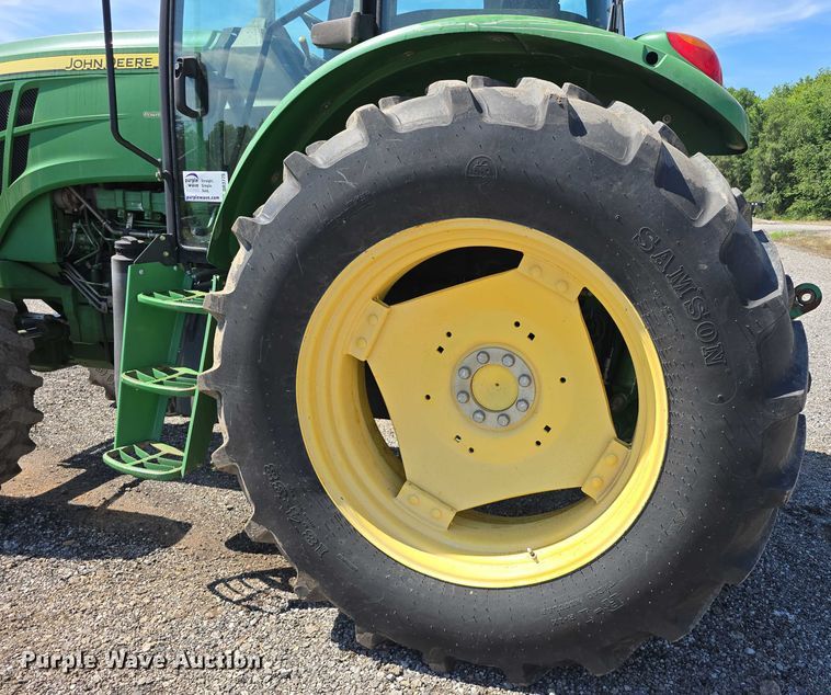 image for item DR3775 2013 John Deere 6115D MFWD tractor