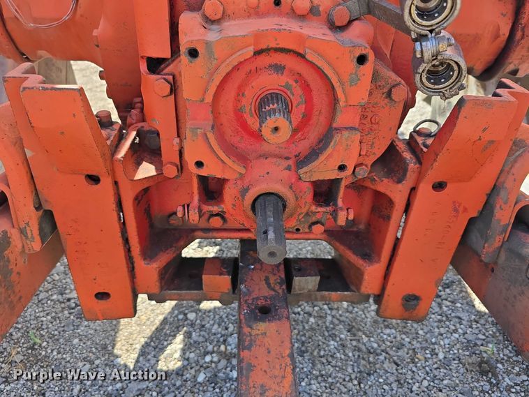 image for item DR3776 International Farmall F706  tractor