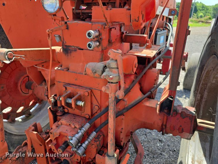 image for item DR3776 International Farmall F706  tractor