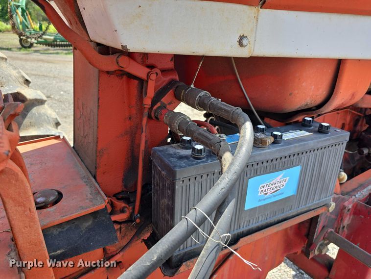 image for item DR3776 International Farmall F706  tractor