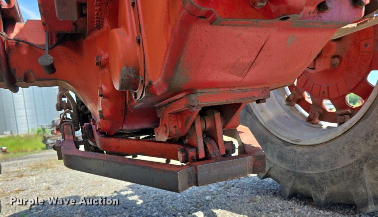 image for item DR3776 International Farmall F706  tractor