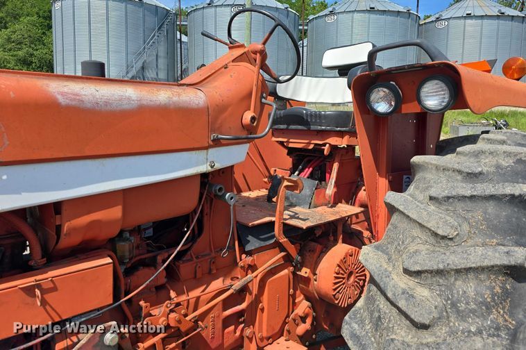 image for item DR3776 International Farmall F706  tractor