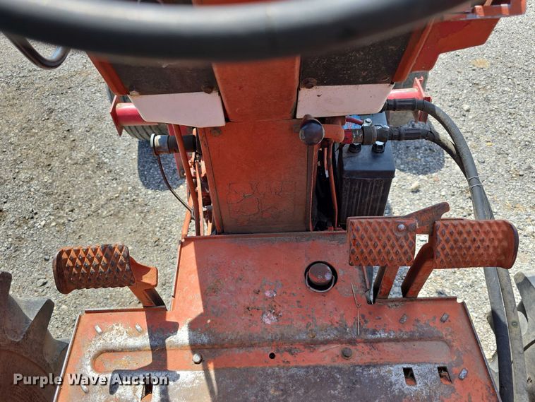 image for item DR3776 International Farmall F706  tractor