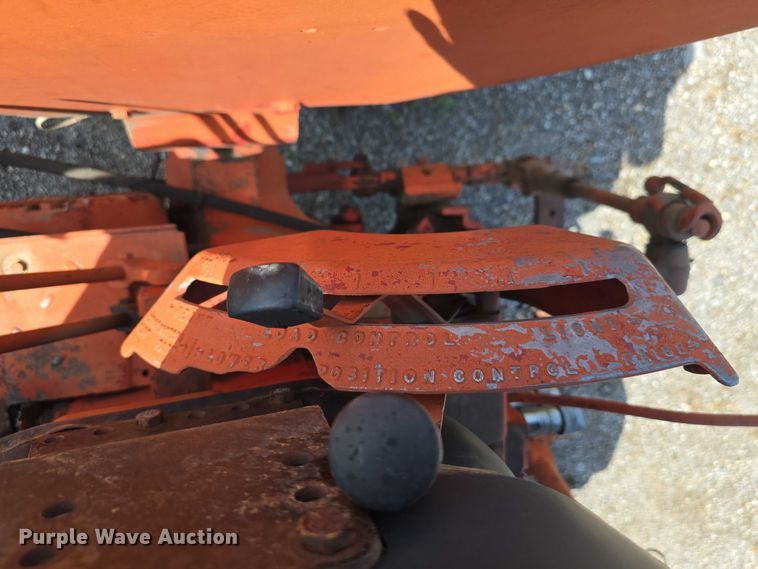 image for item DR3776 International Farmall F706  tractor