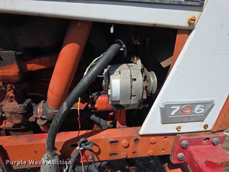 image for item DR3776 International Farmall F706  tractor