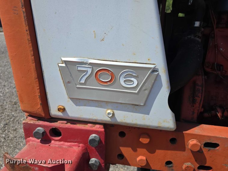 image for item DR3776 International Farmall F706  tractor