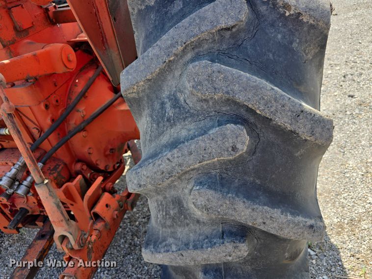 image for item DR3776 International Farmall F706  tractor