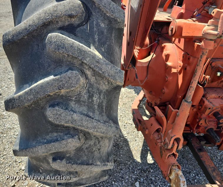 image for item DR3776 International Farmall F706  tractor