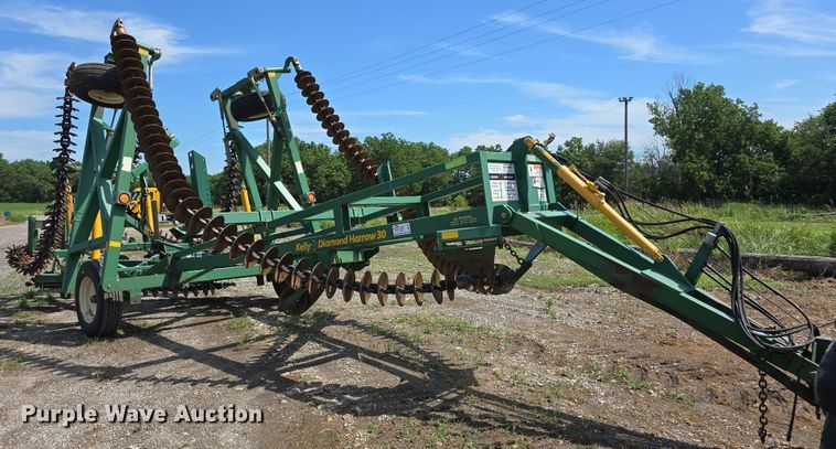 image for item DR3778 Kelly Diamond Harrow 30 chain disk harrow