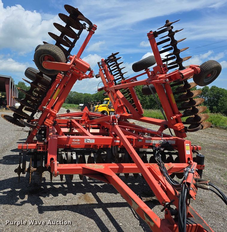 image for item DR3779 2013 Kuhn-Krause 8000 Excelerator vertical tillage