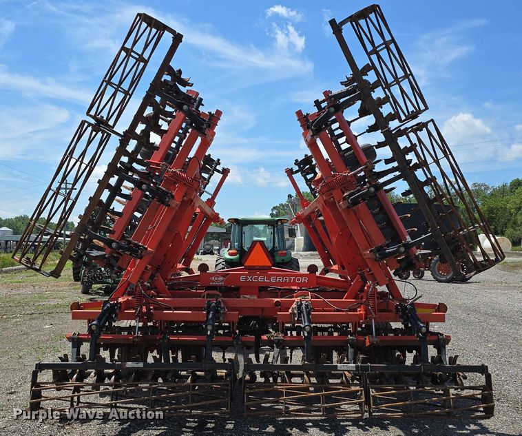 image for item DR3779 2013 Kuhn-Krause 8000 Excelerator vertical tillage