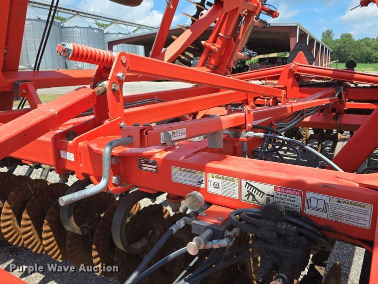 image for item DR3779 2013 Kuhn-Krause 8000 Excelerator vertical tillage