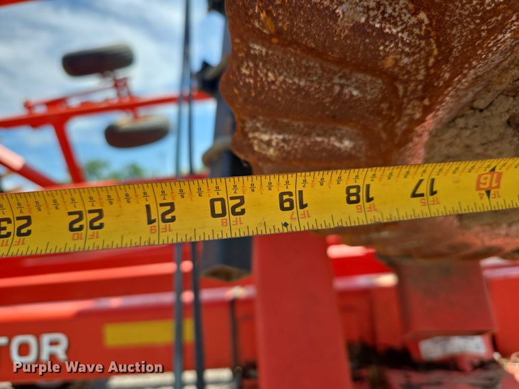 image for item DR3779 2013 Kuhn-Krause 8000 Excelerator vertical tillage