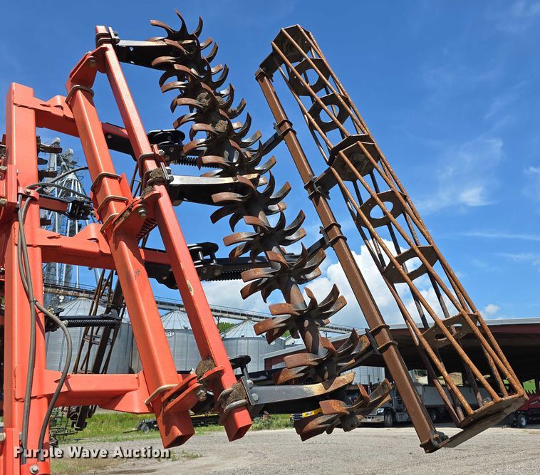 image for item DR3779 2013 Kuhn-Krause 8000 Excelerator vertical tillage