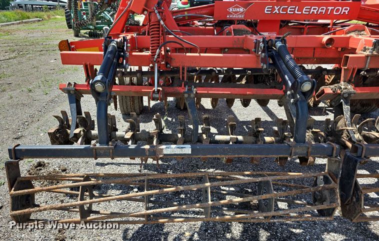 image for item DR3779 2013 Kuhn-Krause 8000 Excelerator vertical tillage