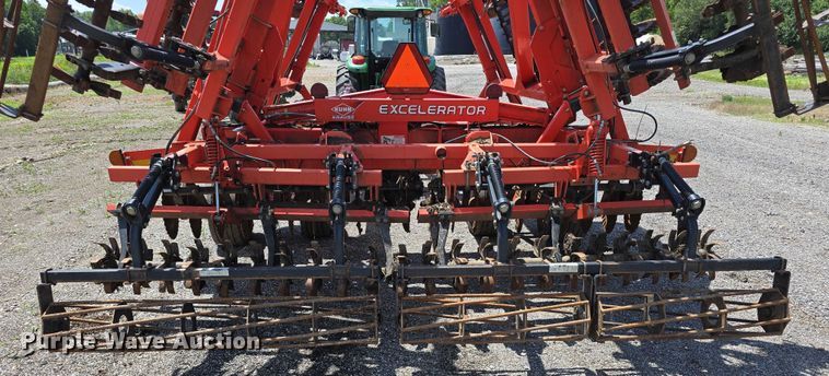 image for item DR3779 2013 Kuhn-Krause 8000 Excelerator vertical tillage