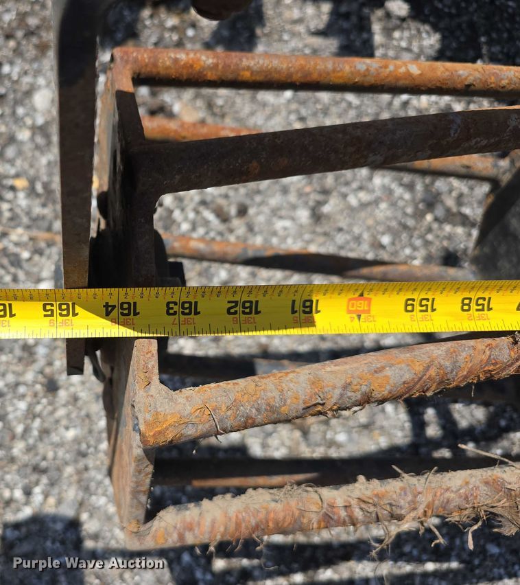 image for item DR3779 2013 Kuhn-Krause 8000 Excelerator vertical tillage