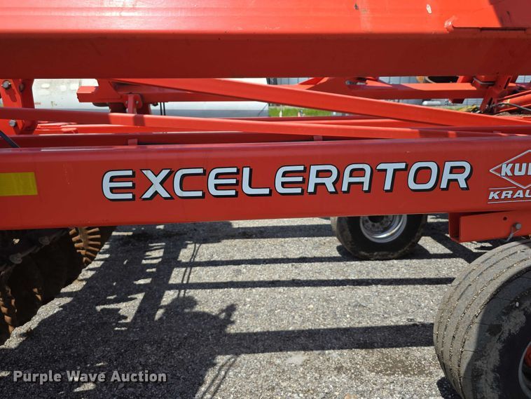 image for item DR3779 2013 Kuhn-Krause 8000 Excelerator vertical tillage