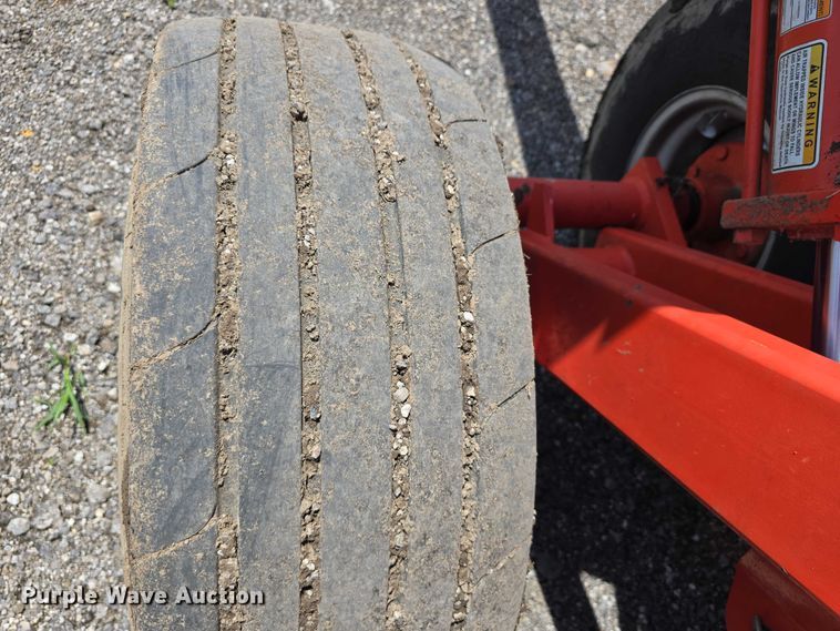 image for item DR3779 2013 Kuhn-Krause 8000 Excelerator vertical tillage