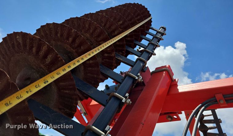 image for item DR3779 2013 Kuhn-Krause 8000 Excelerator vertical tillage