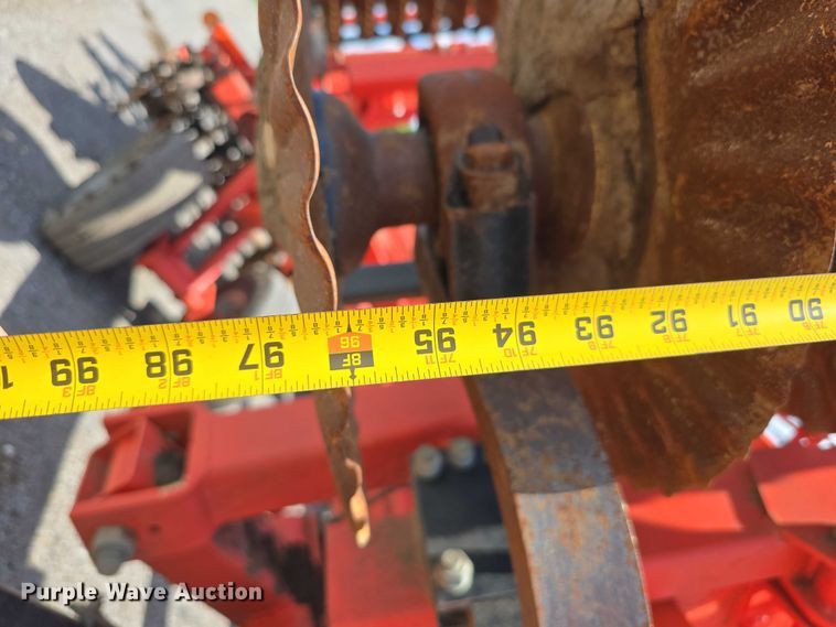 image for item DR3779 2013 Kuhn-Krause 8000 Excelerator vertical tillage
