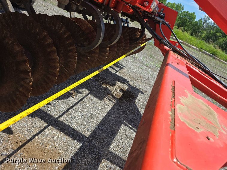 image for item DR3779 2013 Kuhn-Krause 8000 Excelerator vertical tillage