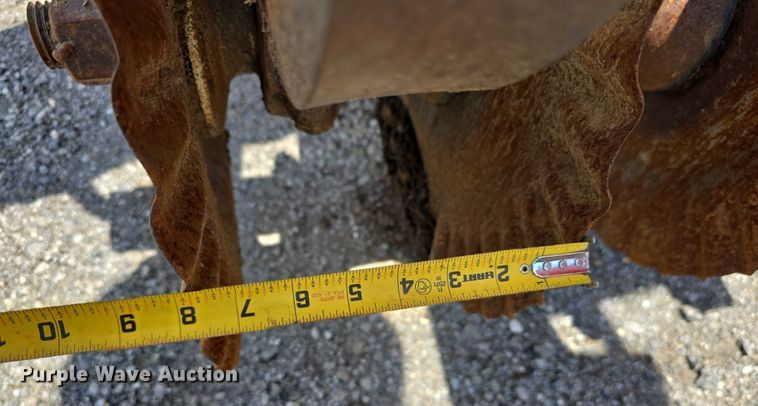 image for item DR3779 2013 Kuhn-Krause 8000 Excelerator vertical tillage