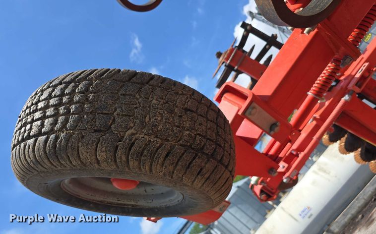 image for item DR3779 2013 Kuhn-Krause 8000 Excelerator vertical tillage
