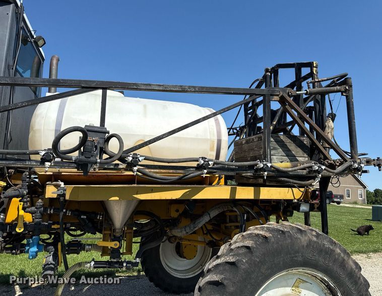image for item DS4368 Agco Rogator 664 sprayer
