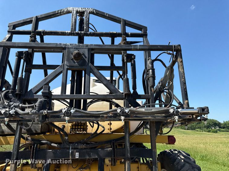 image for item DS4368 Agco Rogator 664 sprayer