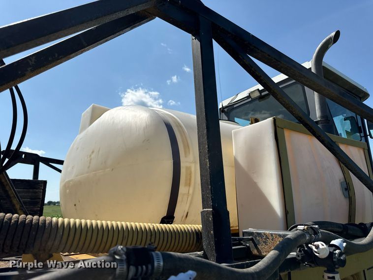 image for item DS4368 Agco Rogator 664 sprayer