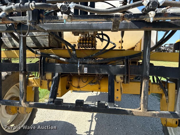 image for item DS4368 Agco Rogator 664 sprayer