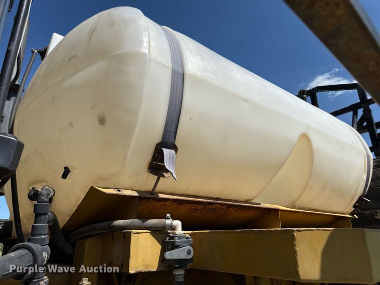 image for item DS4368 Agco Rogator 664 sprayer