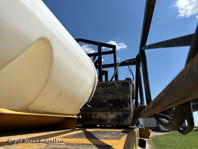 image for item DS4368 Agco Rogator 664 sprayer