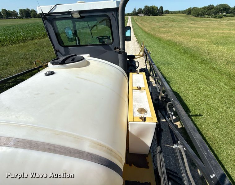 image for item DS4368 Agco Rogator 664 sprayer