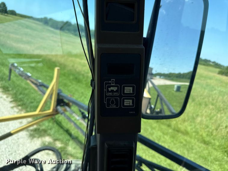 image for item DS4368 Agco Rogator 664 sprayer