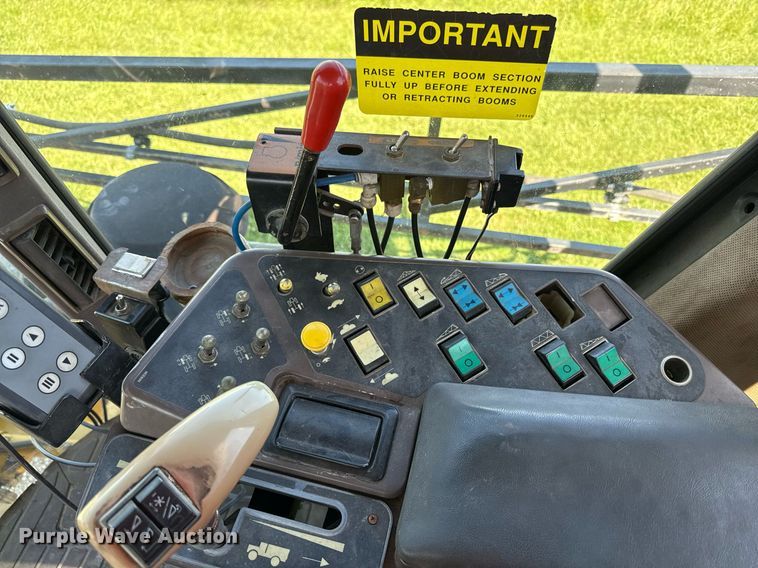 image for item DS4368 Agco Rogator 664 sprayer