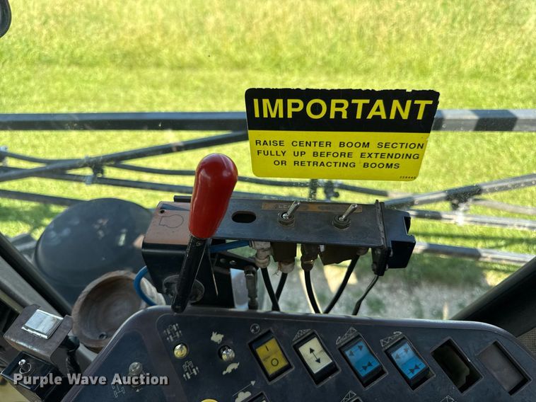 image for item DS4368 Agco Rogator 664 sprayer