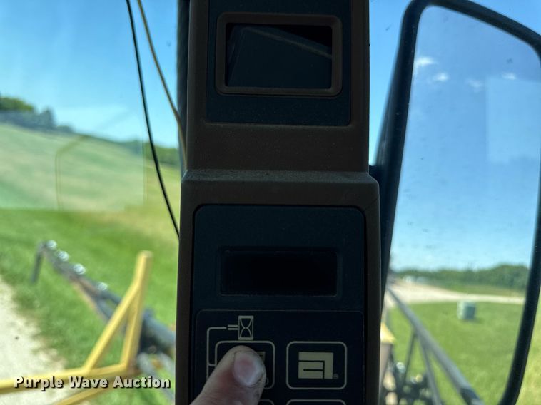 image for item DS4368 Agco Rogator 664 sprayer