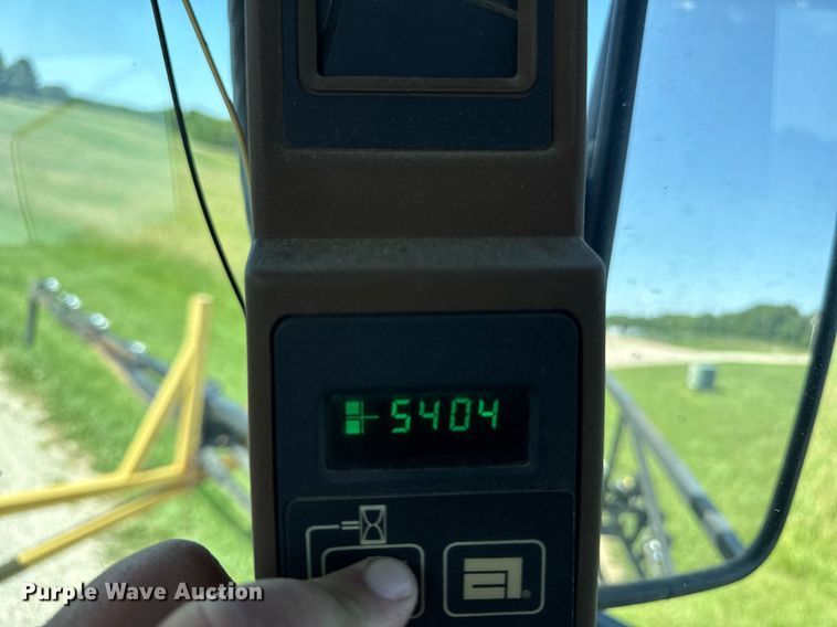 image for item DS4368 Agco Rogator 664 sprayer