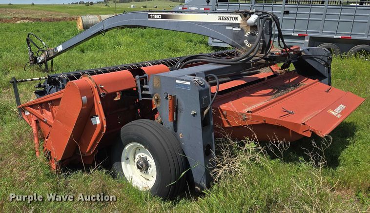 image for item DT7220 Hesston 1160 swather / windrower