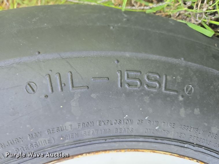 image for item DT7220 Hesston 1160 swather / windrower