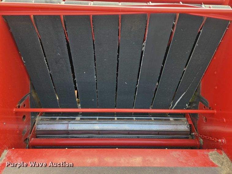 image for item DT7221 2013 New Holland BR7090 round baler