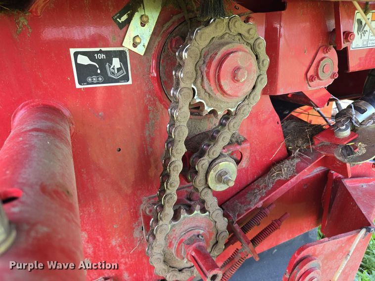 image for item DT7221 2013 New Holland BR7090 round baler