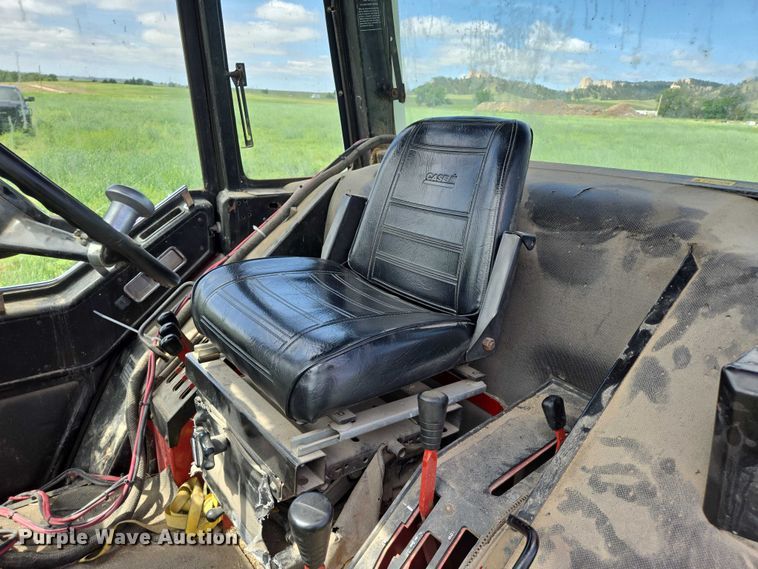 image for item DT7222 1979 International 1086 tractor