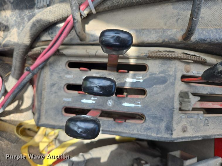 image for item DT7222 1979 International 1086 tractor