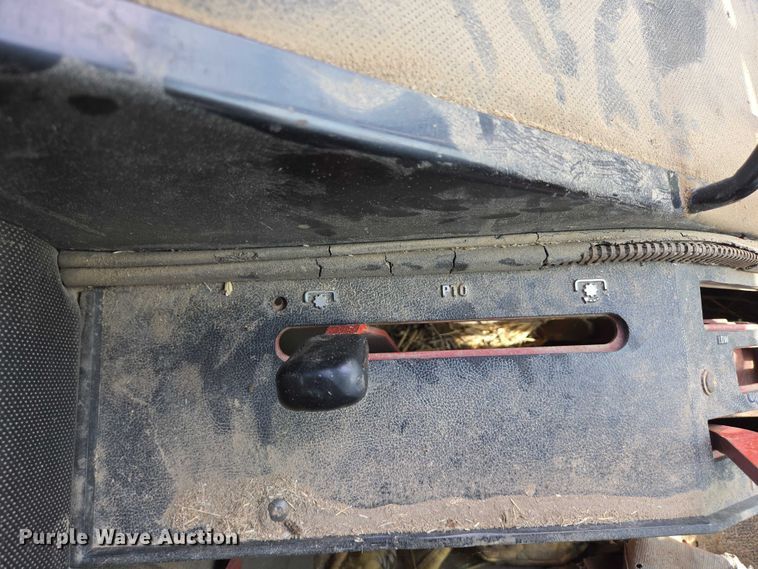 image for item DT7222 1979 International 1086 tractor