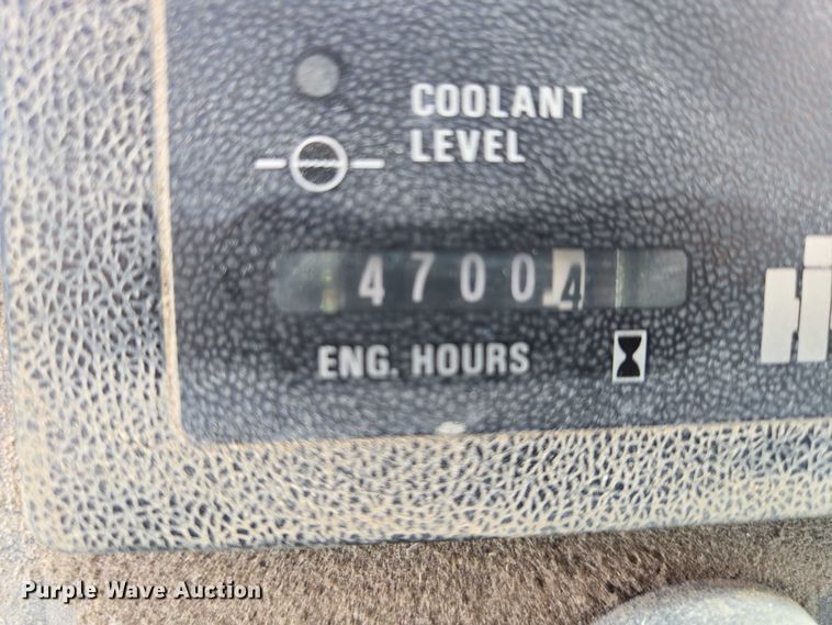 image for item DT7222 1979 International 1086 tractor