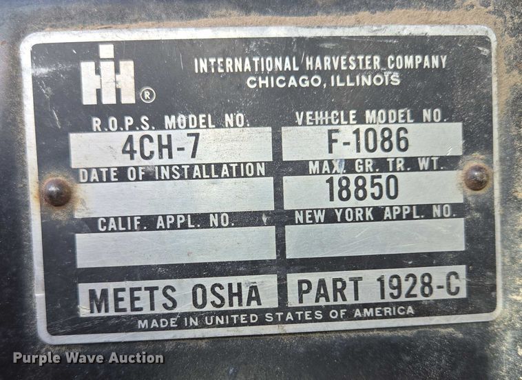 image for item DT7222 1979 International 1086 tractor